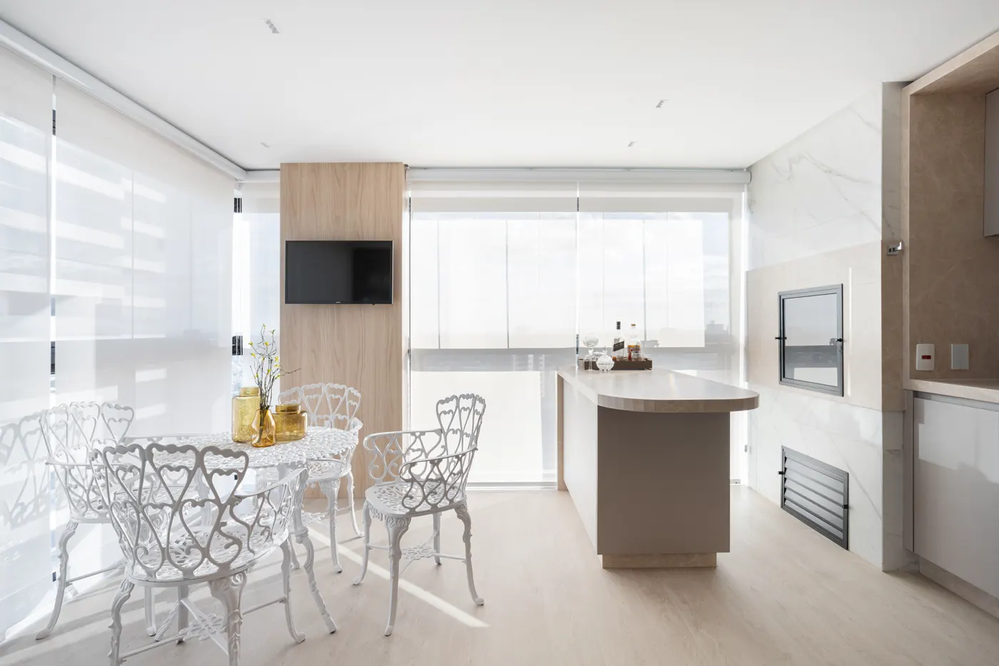 Sala de jantar e cozinha integradas do Apartamento 112