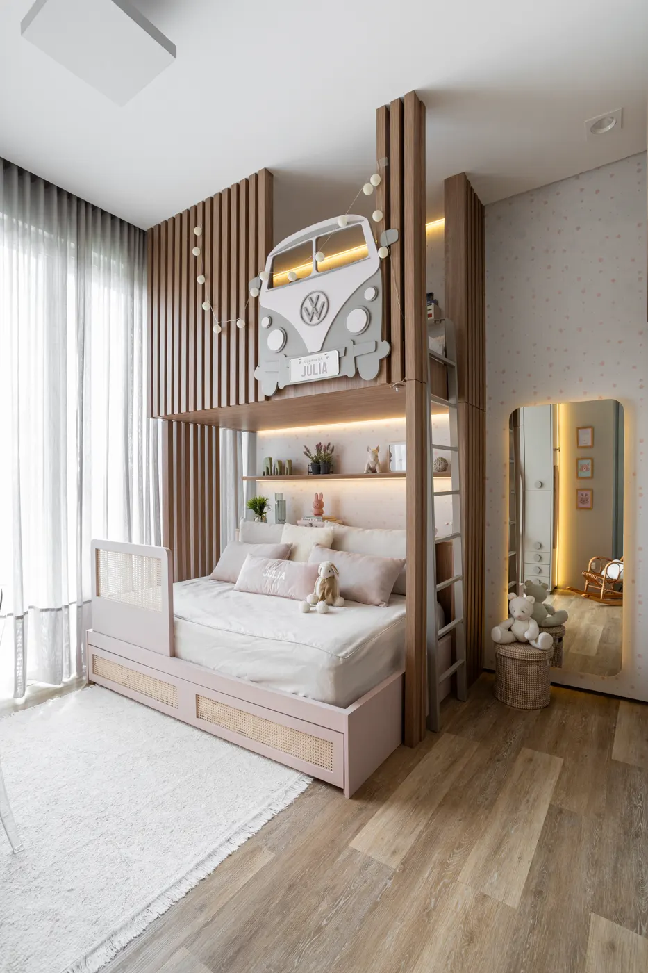 Quarto infantil da Julia com marcenaria temática